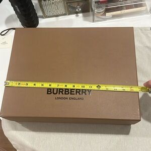 Burberry package box